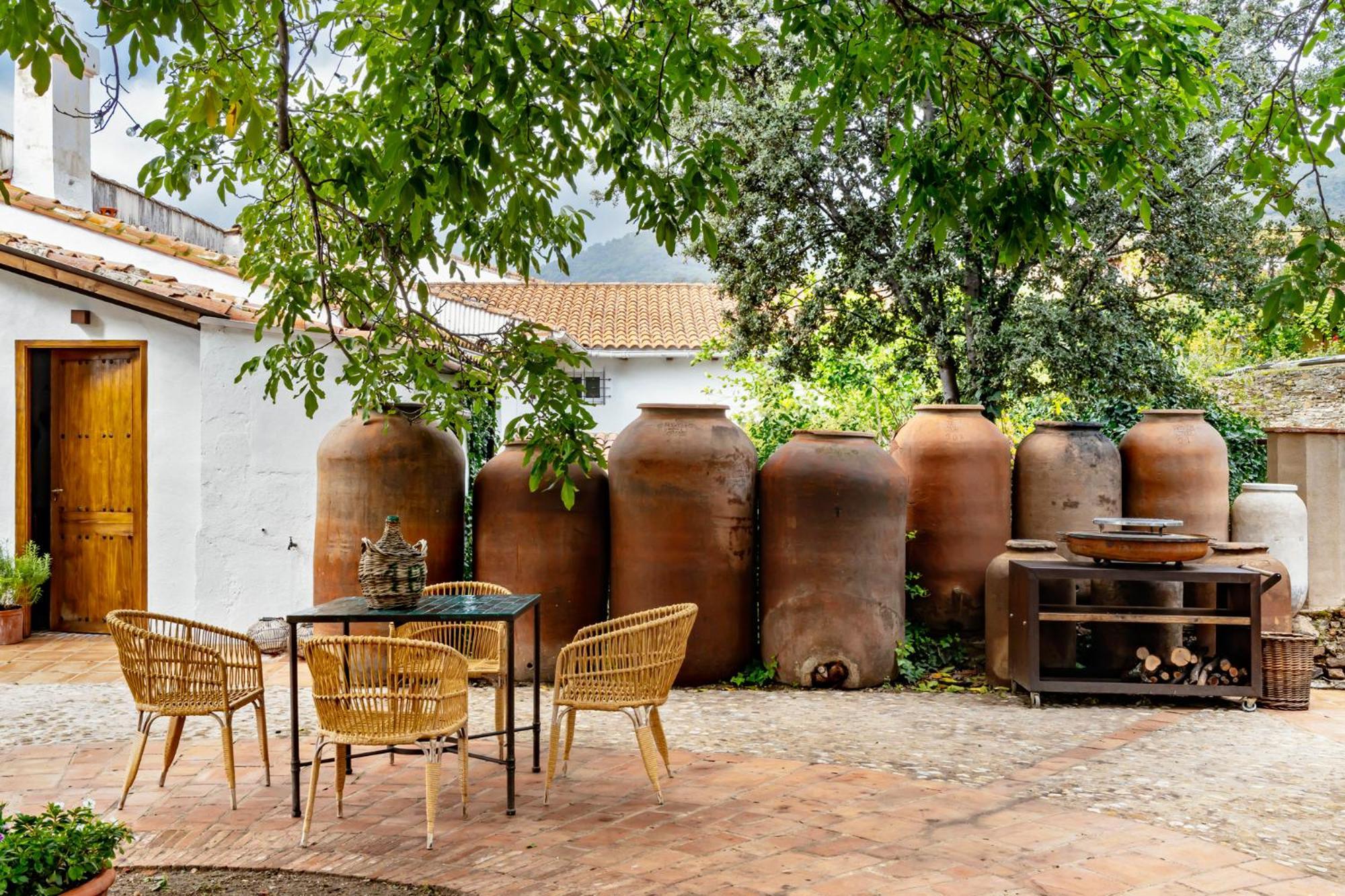 Apartamentos Turisticos El Patio Del Nogal Гвадалупе Экстерьер фото